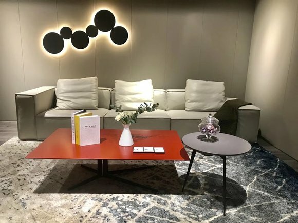 Moderne Viersitzer Couch Design Polster Sofa 4er Sofas Sitz Zimmer Möbel