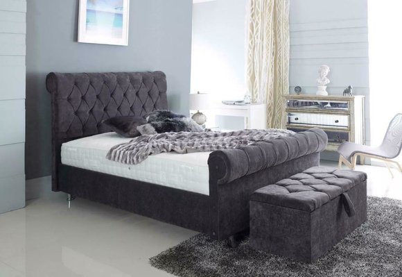 Chesterfield Design Samt Bett Luxus Textil Betten Deko Schlafzimmer Doppel