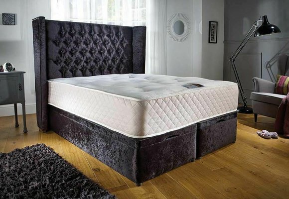 Chesterfield Designer Bett Schlafzimmer Textil Leder Polster Samt 160x200