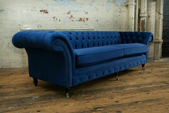 klassische Chesterfield Couch 4 Sitzer Sofa Couch Samt Leder Blau Design