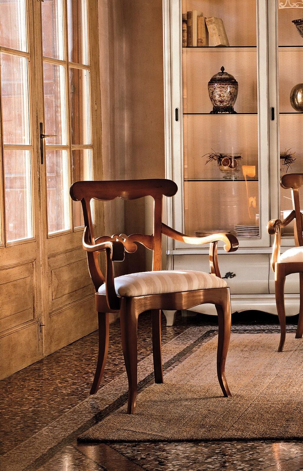 Polsterstuhl Armlehne Luxus Sessel Stuhl Stühle Wohnzimmer Esszimmer Lehnstuhl