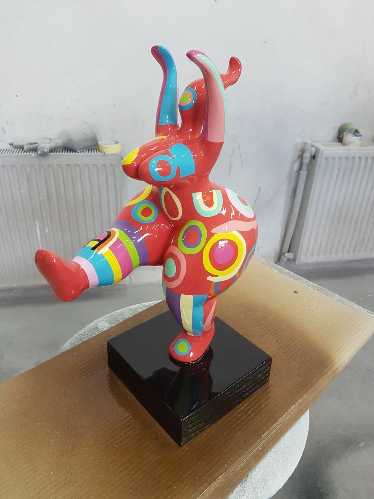 Skulptur Abstrakte Design Statue Bunte Figuren Handbemalt Dekoration Men Neu