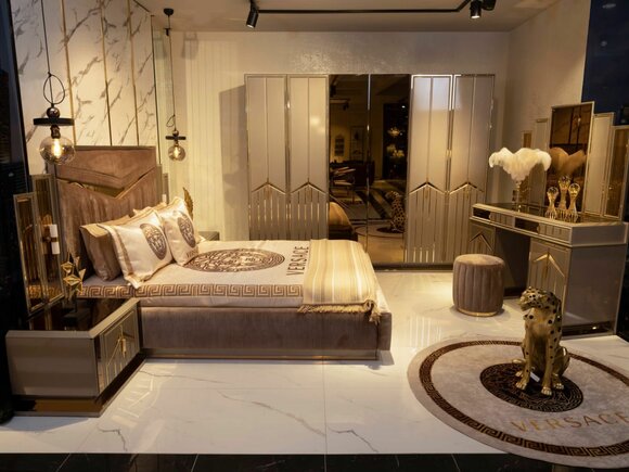 Schlafzimmer Komplett Set Bett Kommode Nachttisch Italien 6 tlg. Sets