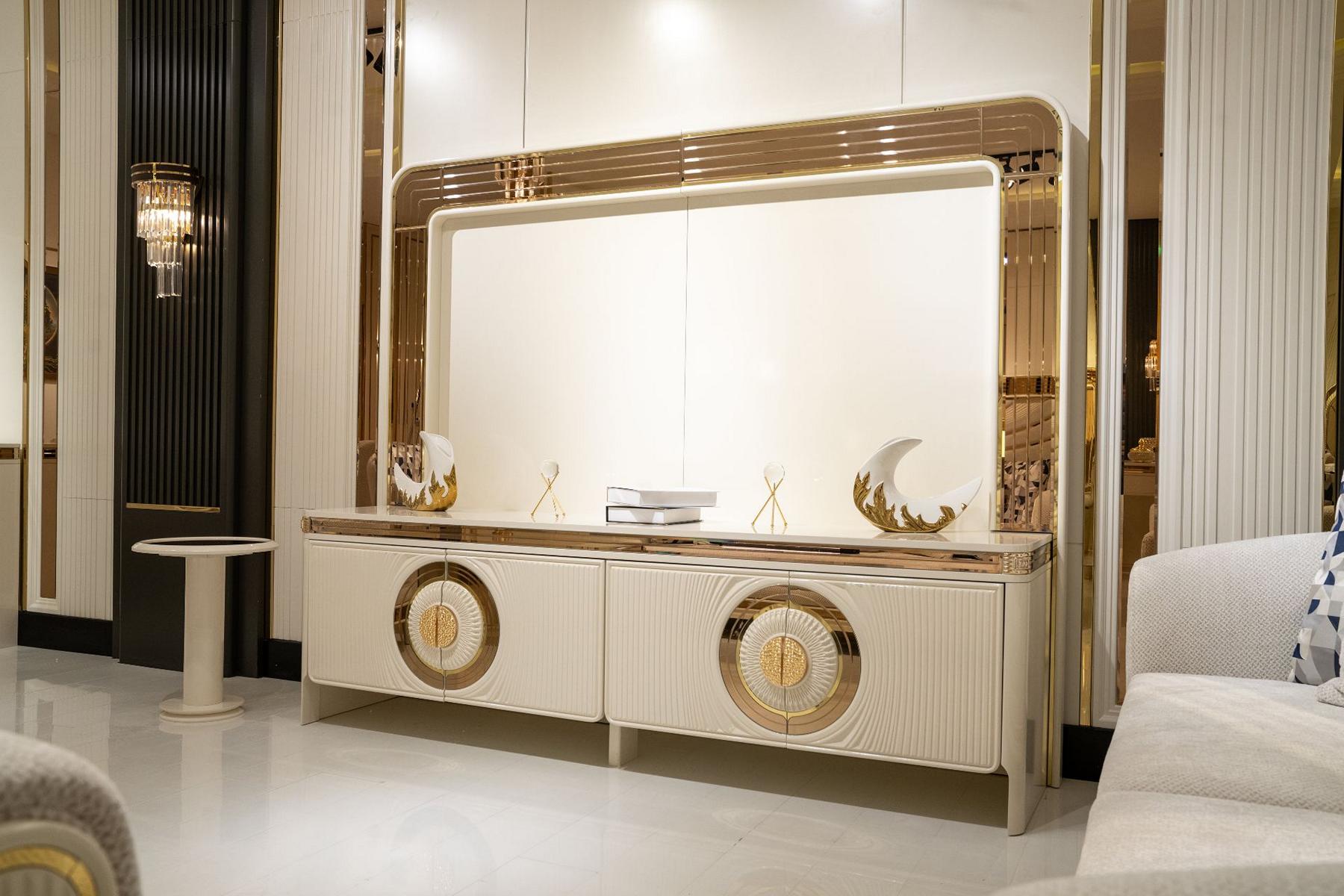 Moderner TV-Schrank aus Holz in Beige