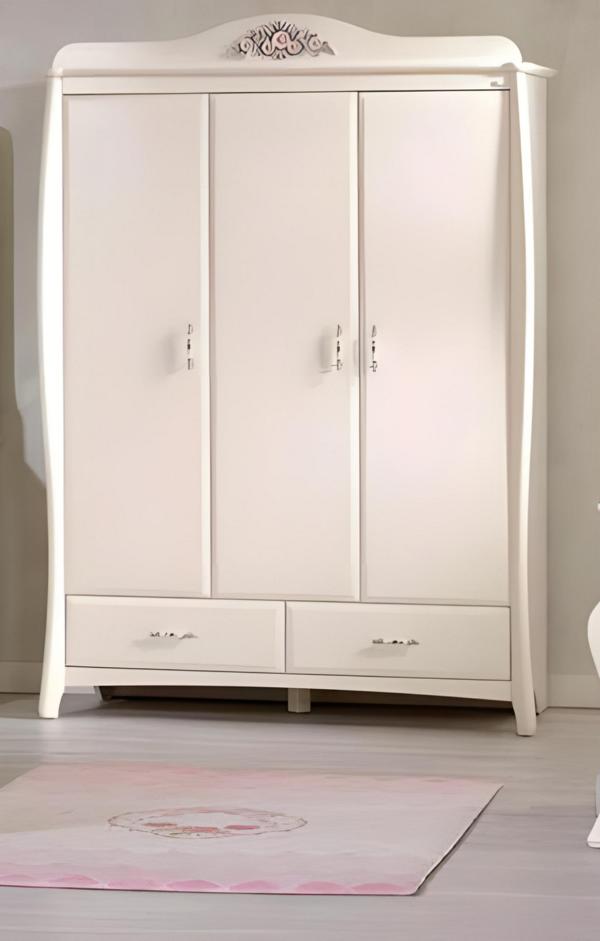 Weißer Holzschrank modern, eleganter Stauraum, zeitloses Design