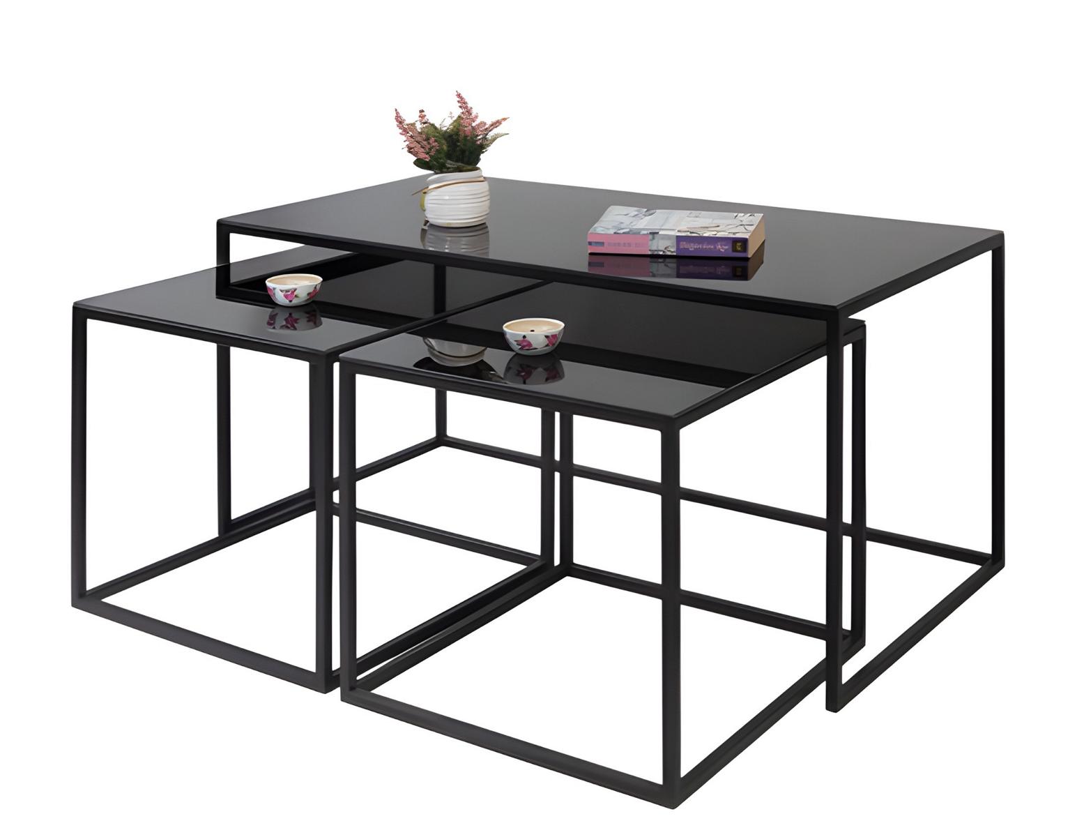 Prägnante Beistelltische mit Metallgestell im zeitgenössischen Stil