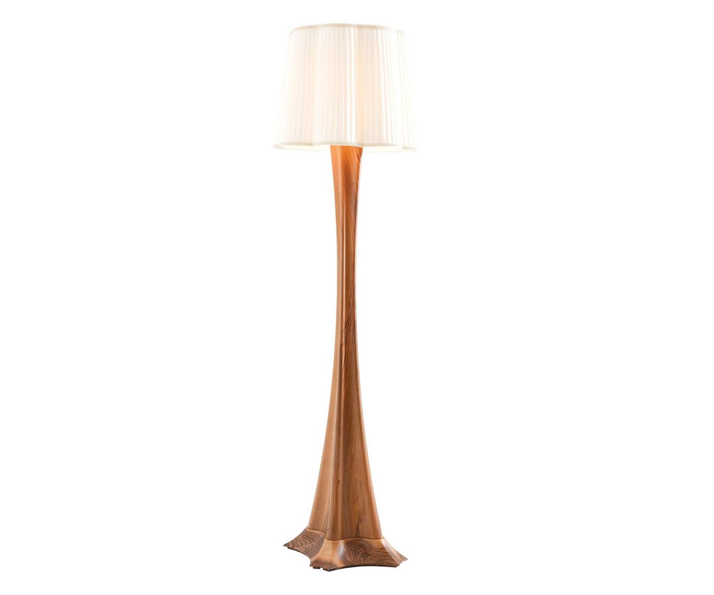 Braune Holzlampe im eleganten Design für gemütliches Ambiente