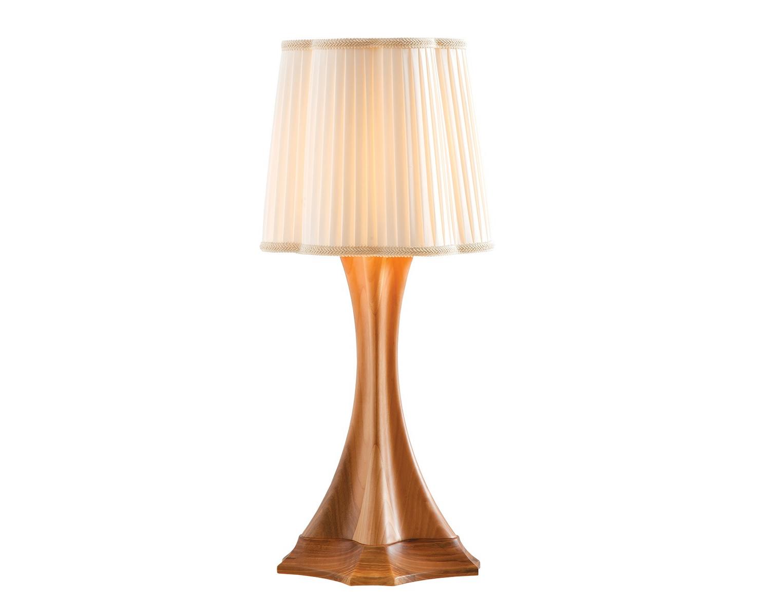Braune Holzlampe modern, stilvoll, gemütlich