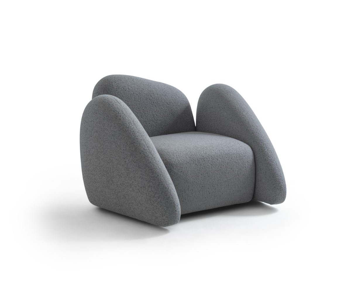 Moderner grauer Stoffsessel aus Holz mit eleganter Gestaltung