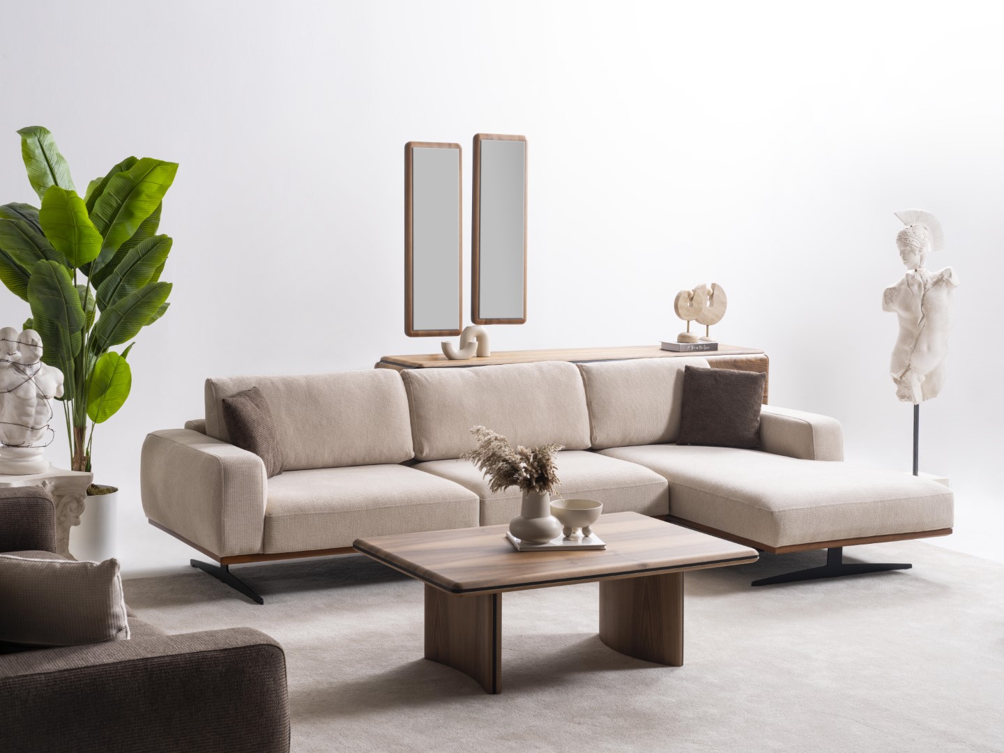 Elegantes beiges L-Form Ecksofa aus Textil für modernes Wohnzimmer