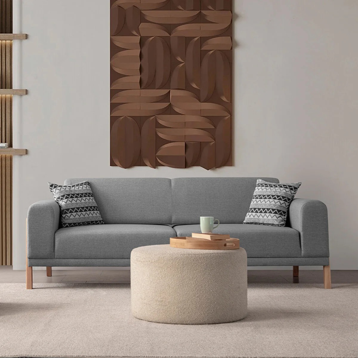 Das Sofa im modernen Design schafft Ästhetik und Gemütlichkeit im Haus.