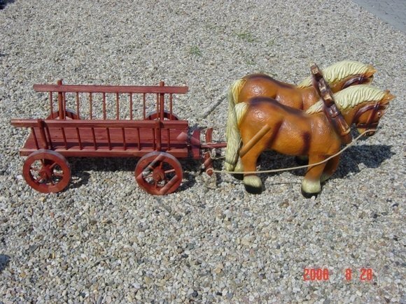 Design Pferd mit Wagen Figur Garten Statue Skulptur Figuren