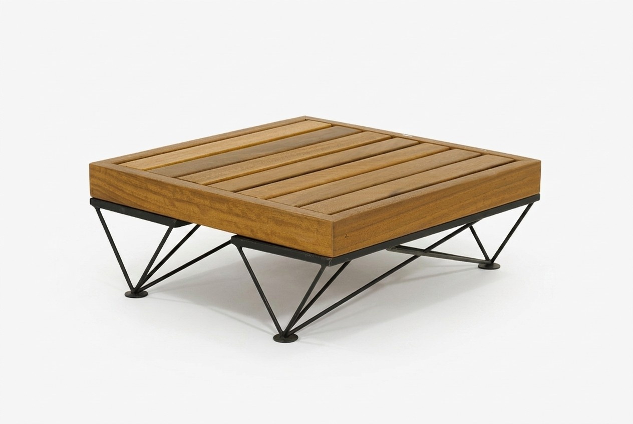 Dunkelbrauner Edel Couchtisch Designer Gartenmöbel Luxuriöser Holztisch