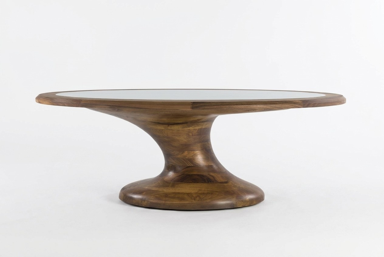 Eleganter brauner Esstisch aus Holz – Zeitloses Design