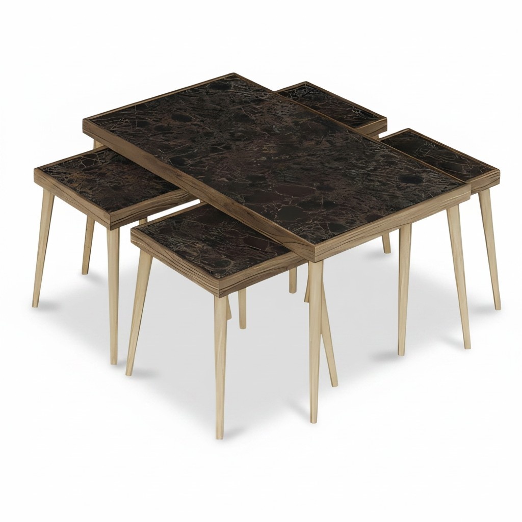 Eleganter brauner Holztisch-Set mit Couchtisch und Beistelltischen