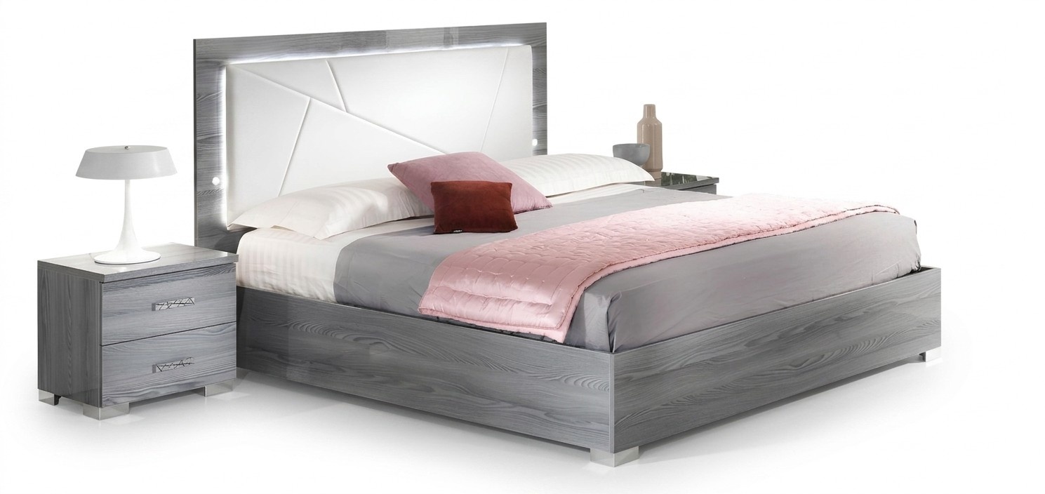 Schlafzimmer Set Bett 2x Nachttische 3tlg. Italienische Möbel Luxus Hotel
