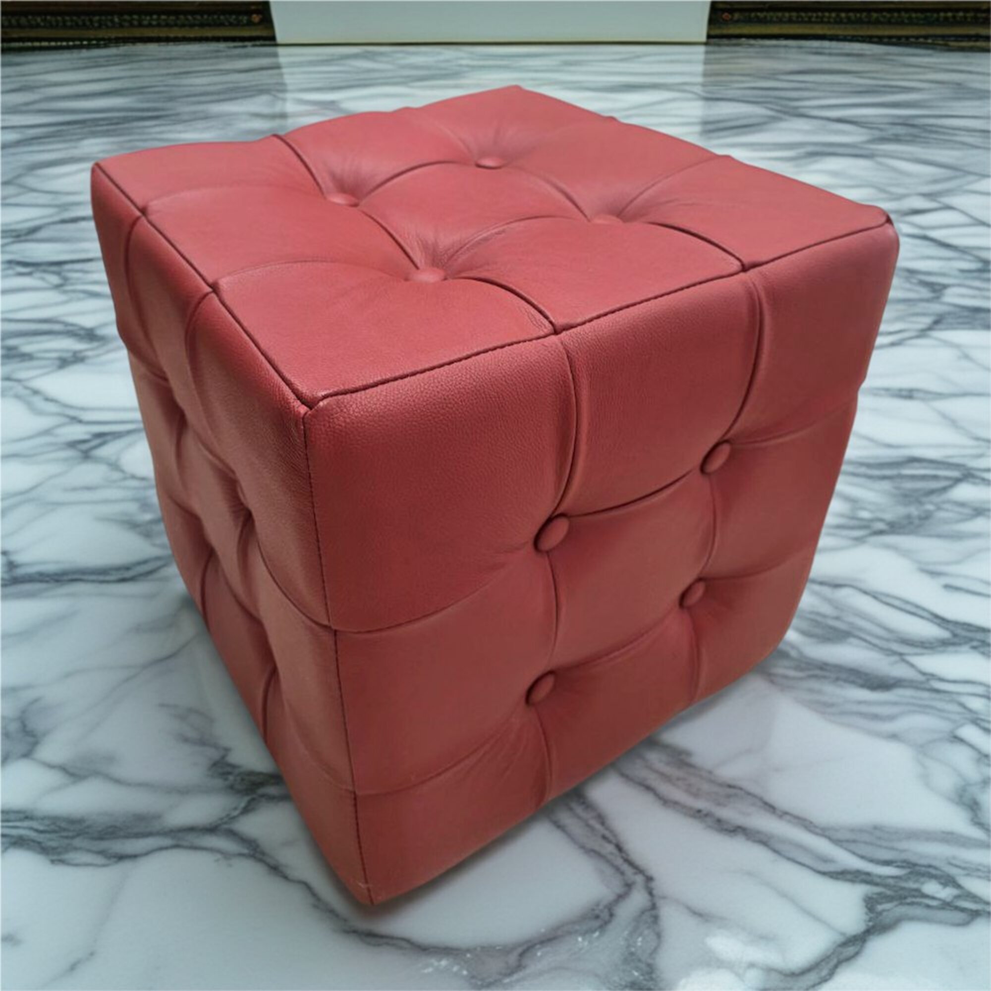 Quadratischer Hocker in Rot Leder Sitzhocker Polster & Fußbank Sofort