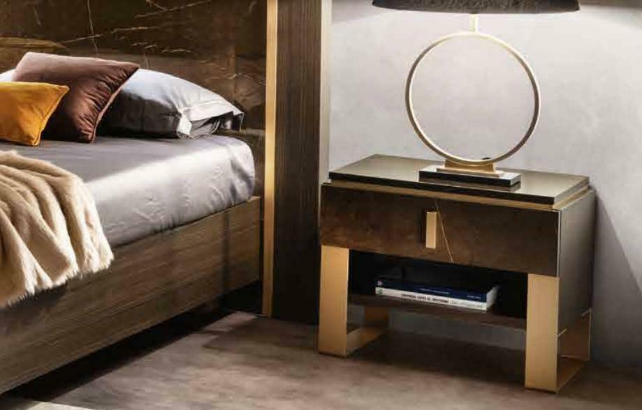 Design Nacht Tisch Konsole Metall Glanz Deko Tische Konsolen Schlaf Zimmer