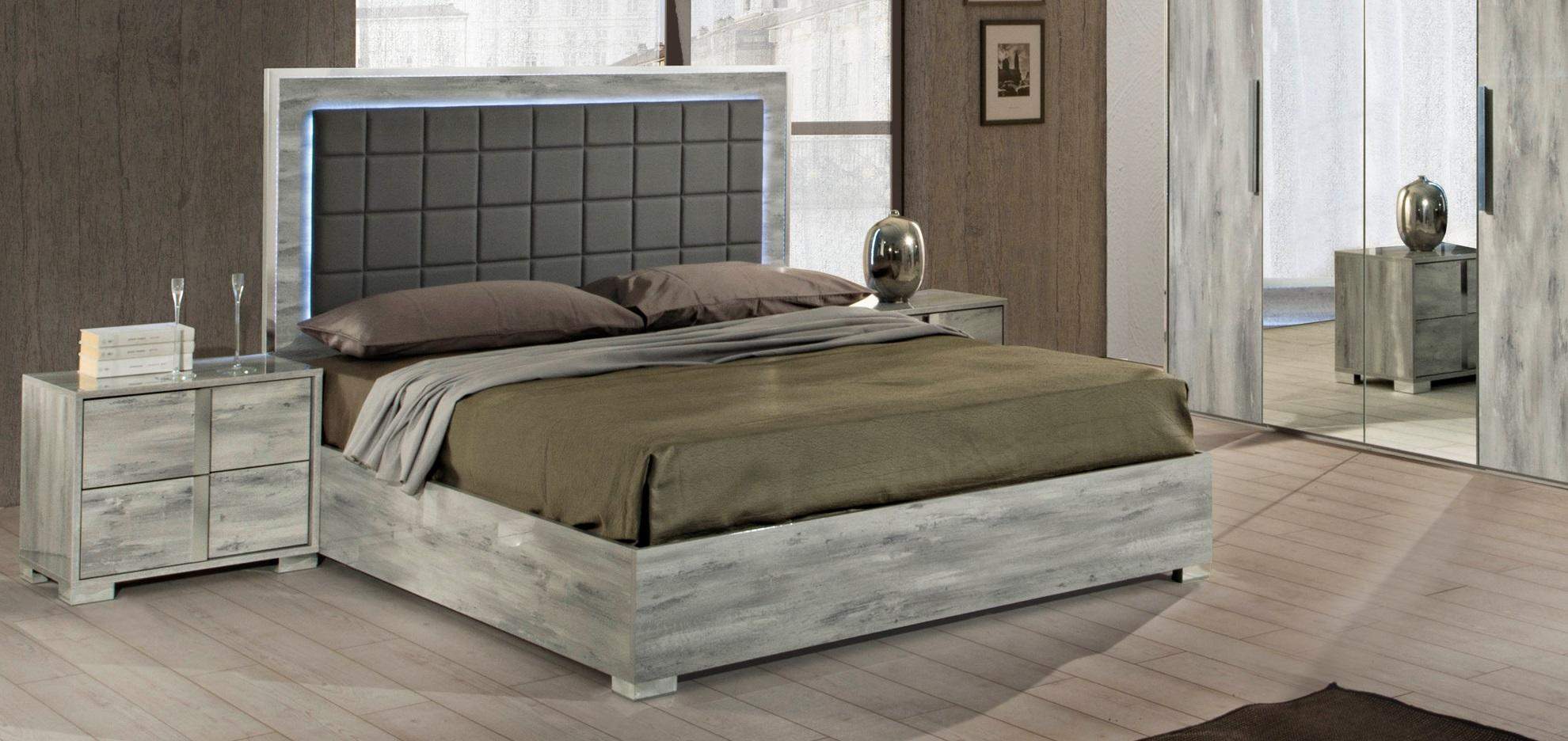 Schlafzimmer Set Bett Nachttisch Luxus Holz Polster Betten Nachttische Neu 3tlg.
