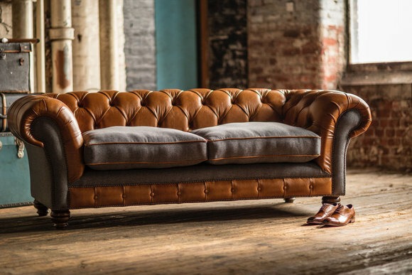 Chesterfield Design Luxus Polster Sofa Couch Sitz Garnitur Leder
