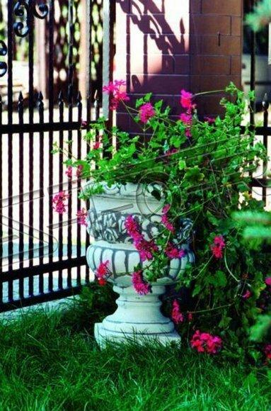 Blumenkübel Pflanz Kübel Natur Dekoration Figur Vasen Blumentöpfe Garten