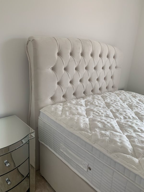 Chesterfield Bett Design Schlafzimmer Englisches Betten 160x200cm Textil