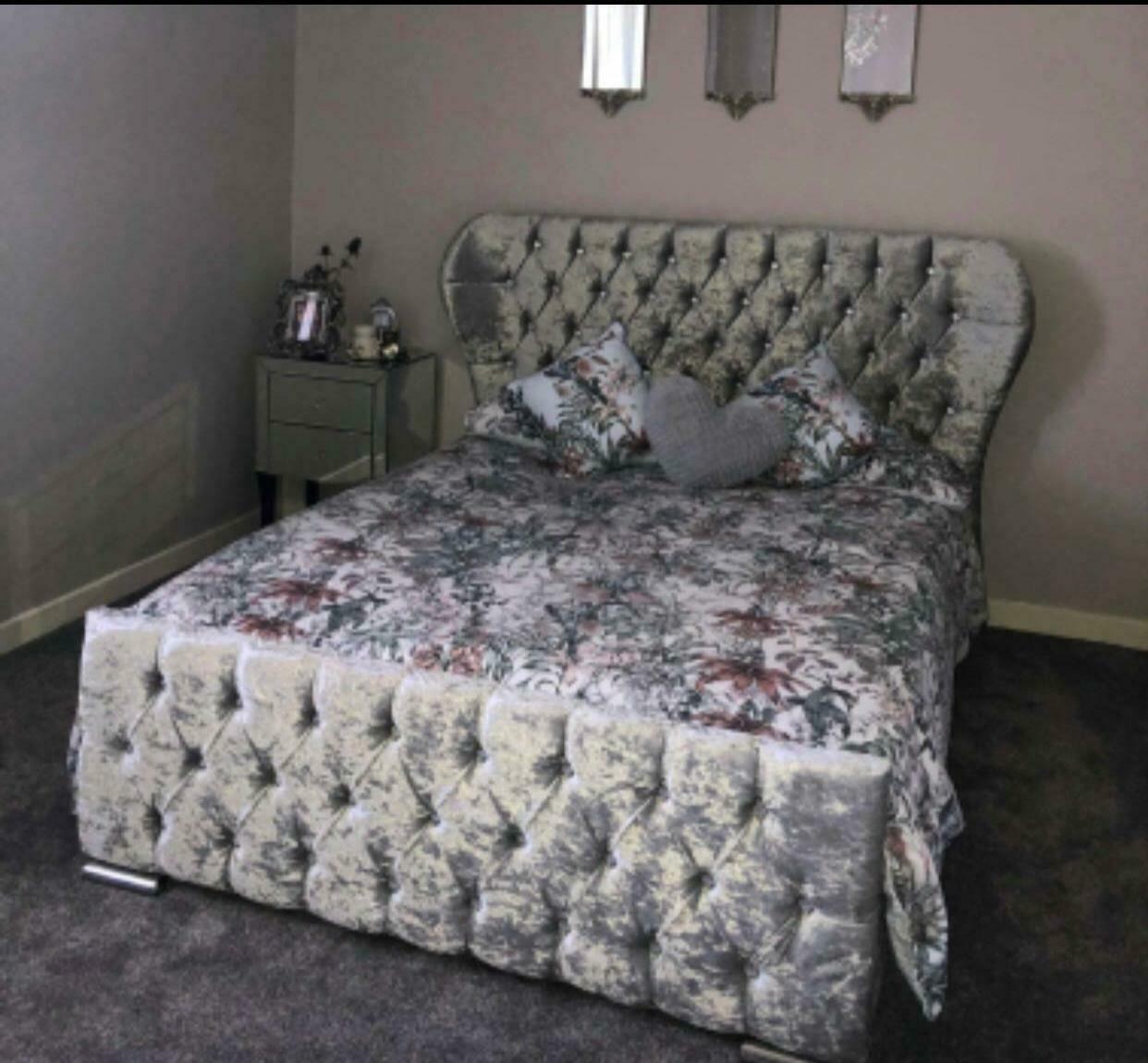 Chesterfield Design Samt Bett Luxus Textil Betten Schlafzimmer Doppel