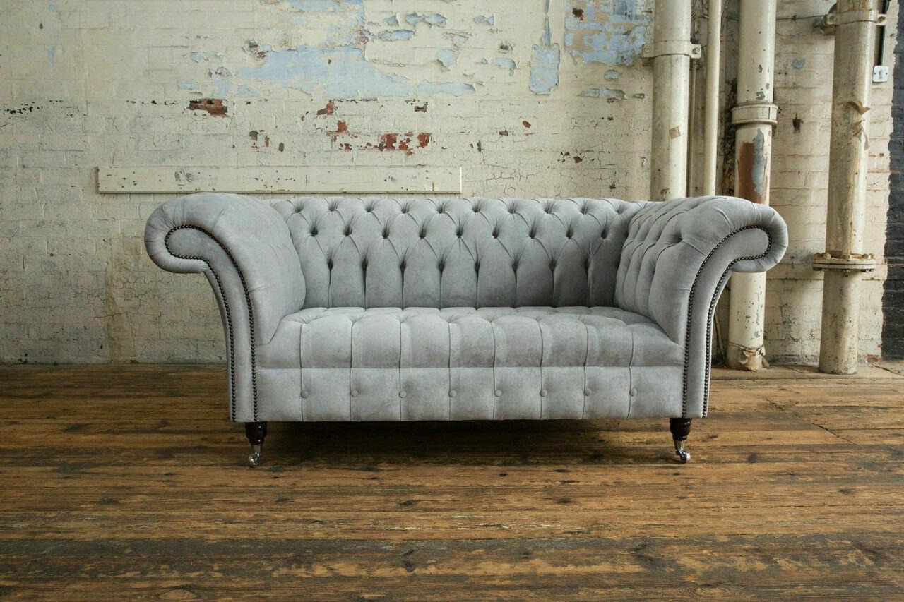 Sofa Chesterfield 2 Sitzer Couch Polster Sitz Textil Stoff Samt Couchen Sofas