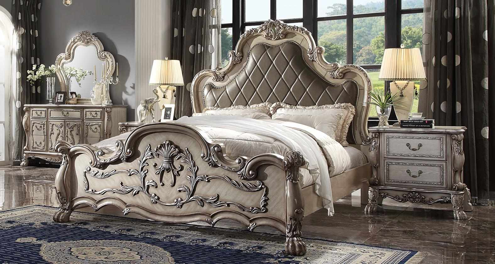 Luxus Barock Silber Doppelbett Design Holz 200x200cm Polsterung