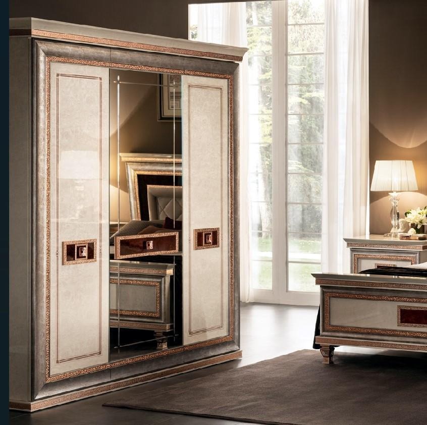 Klassische Holz Schränke Garderoben Schlafzimmer Kleider Schrank Barock Rokoko