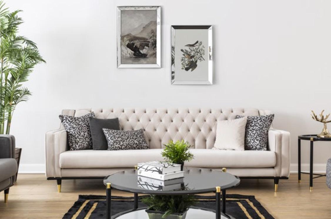 Klassische Chesterfield Dreisitzer Möbel Sofa Luxus Couchen Beige 3 Sitz Sofas