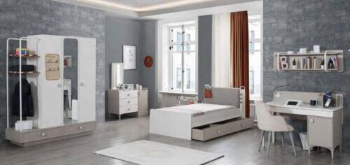 Design Jugendzimmer Komplett Kleiderschrank Kommode Schreibtisch 4tlg.