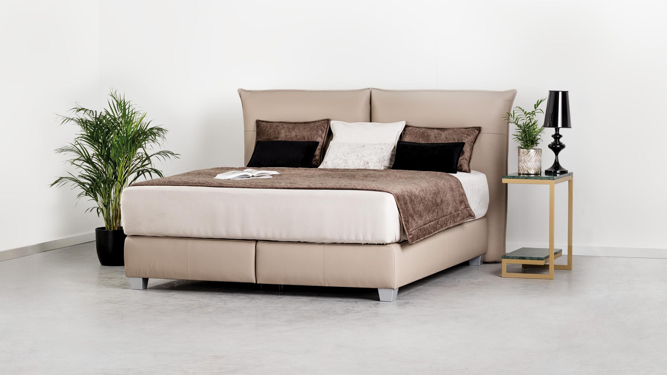 Schlafzimmer Modern 180x200 Holz Textil Betten Bett Polsterbett Luxus Doppel Neu
