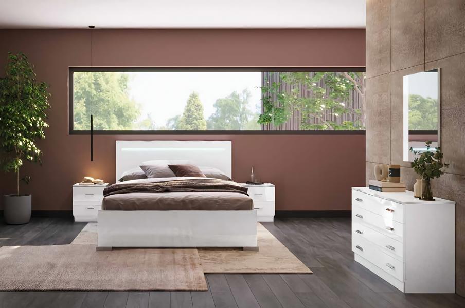Schlafzimmer Komplette Bett Nachttische Kommode mit Spiegel Einrichtung 5tlg