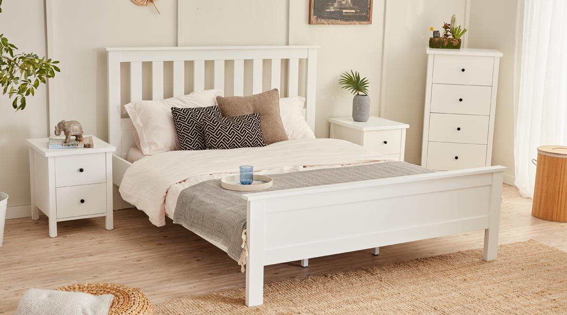 Komplette Schlafzimmer Luxus Elternschlafzimmer Suite Nachttisch Bett 3tlg