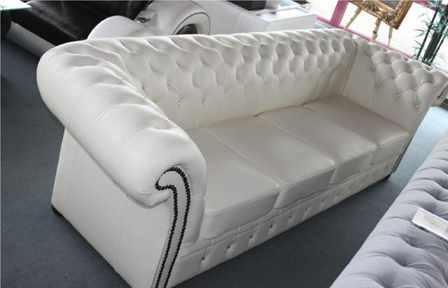 Chesterfield Luxus Couch Sofa mit Kristallsteinen Vollleder Polster Garnitur NEU