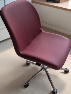 Exklusiver Chefsessel in Rot – Ergonomischer Luxus Bürostuhl aus Kunstleder Sofort