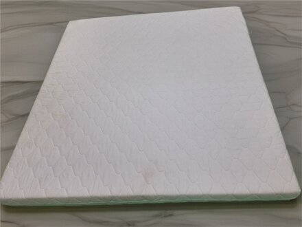 Komfortable und widerstandsfähige Matratze mit ausgezeichneter Unterstützung Sofort