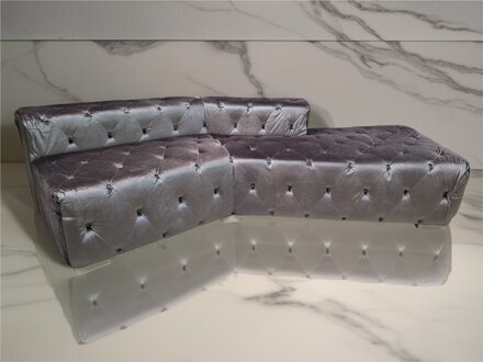 Elegantes 3-Sitzer Sofa – Luxus Couch mit komfortabler Polsterung Sofort