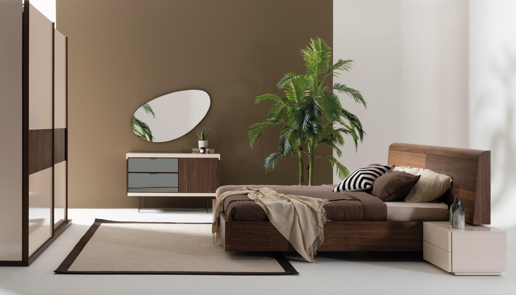 Schlafzimmer Bett Kleiderschrank 2х Nachttische Kommode Spiegel 6tlg Set