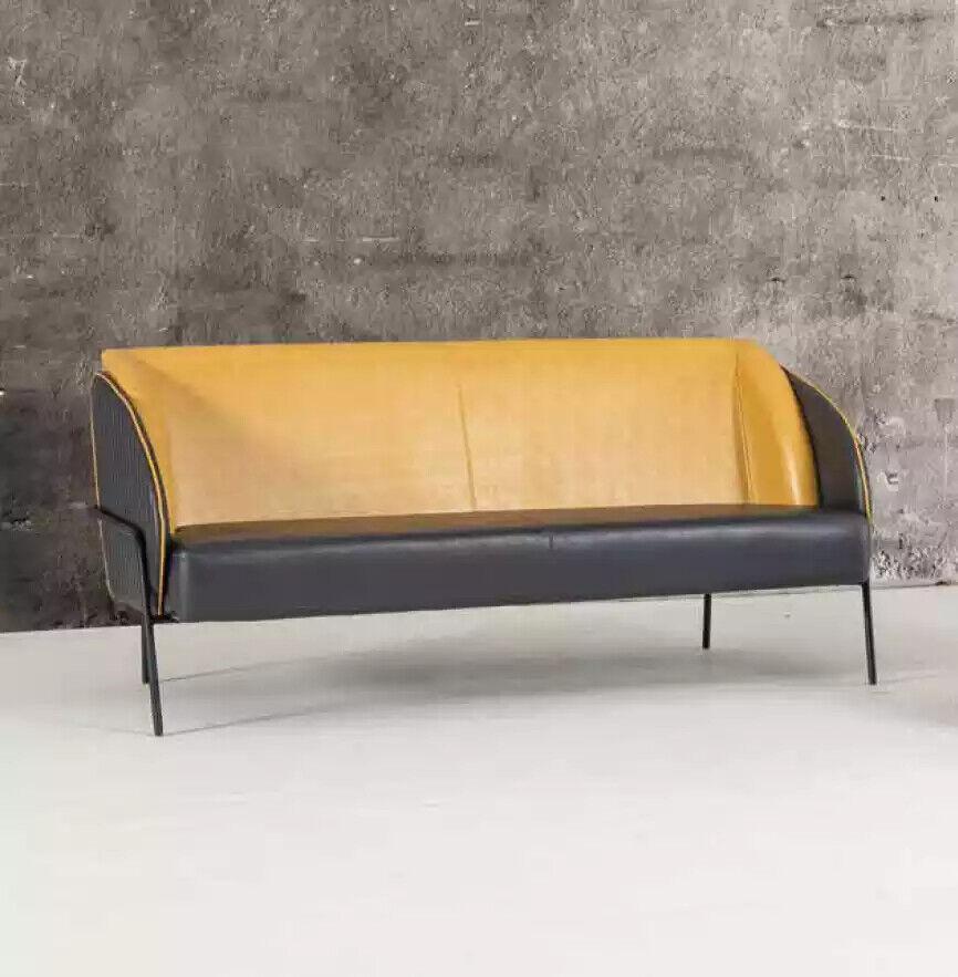 Modern Sofa 2 Sitzer Arbeitzimmer Polster Möbel Design