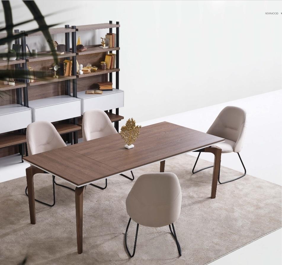 Braune Holz Esszimmer Möbel Holztisch Esstisch 4x Stühle 5tlg Set