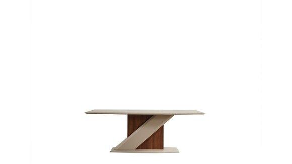 Schicker bequemer Esstisch im Esszimmer in beige Farbe aus Qualitätsholz