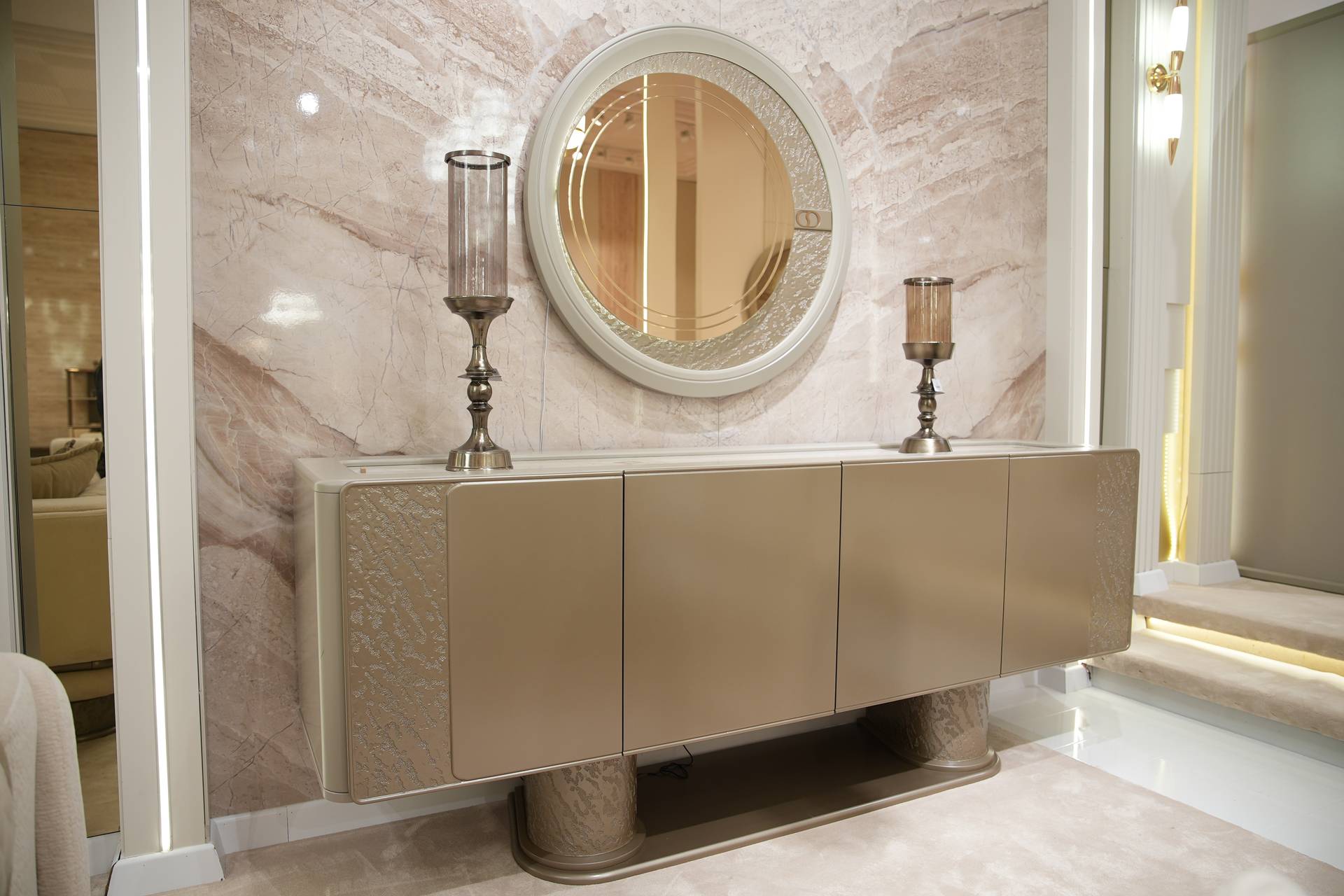 Konsole mit Spiegel aus Holz in Beige modern elegant