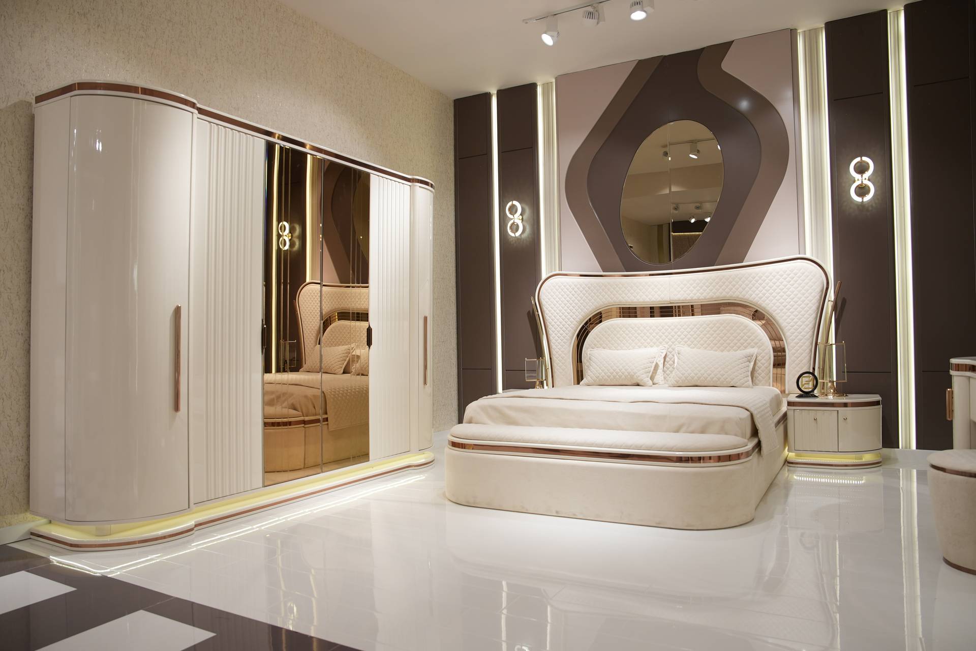 Elegantes weißes Schlafzimmer-Set aus Holz mit modernem Design