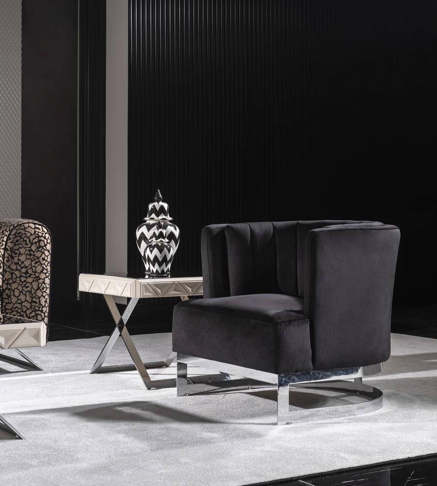 Moderner schwarzer Holz-Textil Sessel mit Metallrahmen