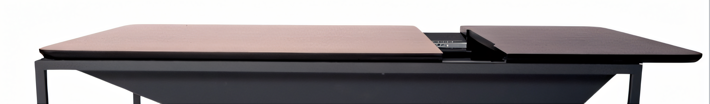 Großer Schreibtisch aus Holz in brauner Farbe modernes Design