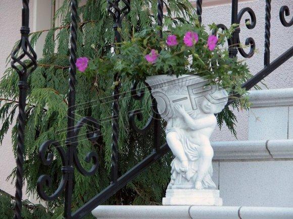 Natur Blumenkübel Pflanz Kübel Dekoration Figur Vasen Blumentöpfe Garten