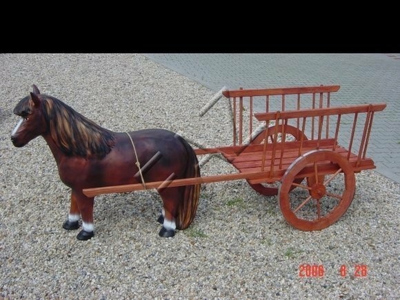 Design Pferd mit Wagen Figur Garten Statue Dekorative Skulptur Figuren