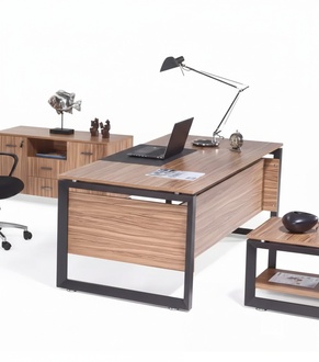 Designer Brauner Schreibtisch Luxus Büromöbel Holz Stilvolle Einrichtung